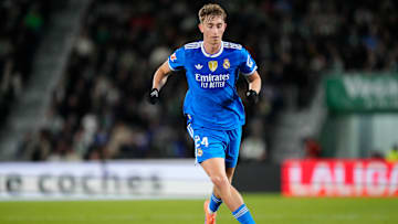 Dean Huijsen steht vor seinem Comeback