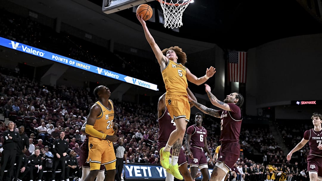 Missouri Tigers guard T.O. Barrett 