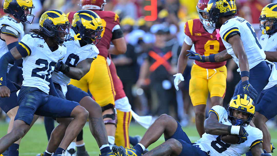Michigan Wolverines defensive end Derrick Moore