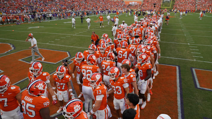 Clemson Tigers Fall in Latest AP Poll After LSU Loss