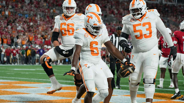 Tennessee running back Dylan Sampson (6) celebrates a touchdown at the NCAA College football game between Tennessee and NC State on Saturday, Sept. 7, 2024 in Charlotte, NC.