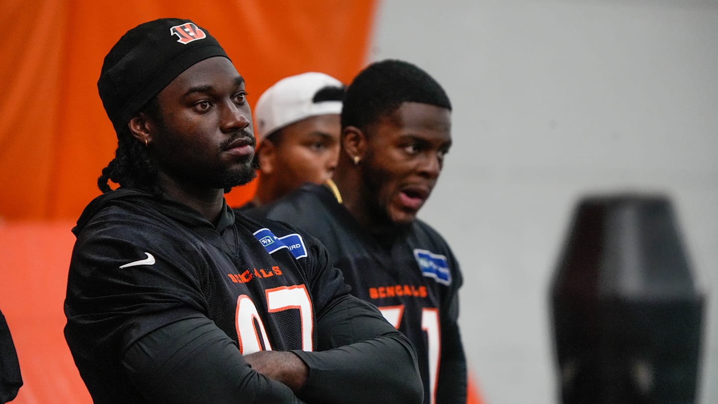 Bengals Face Rookie, Veteran Contract Holdouts