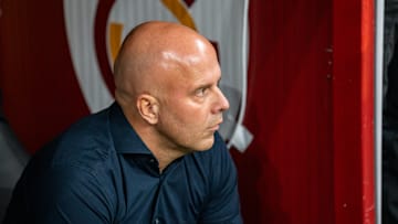 La défaite de Liverpool à Galatasaray inquiète une ancienne légende du club.