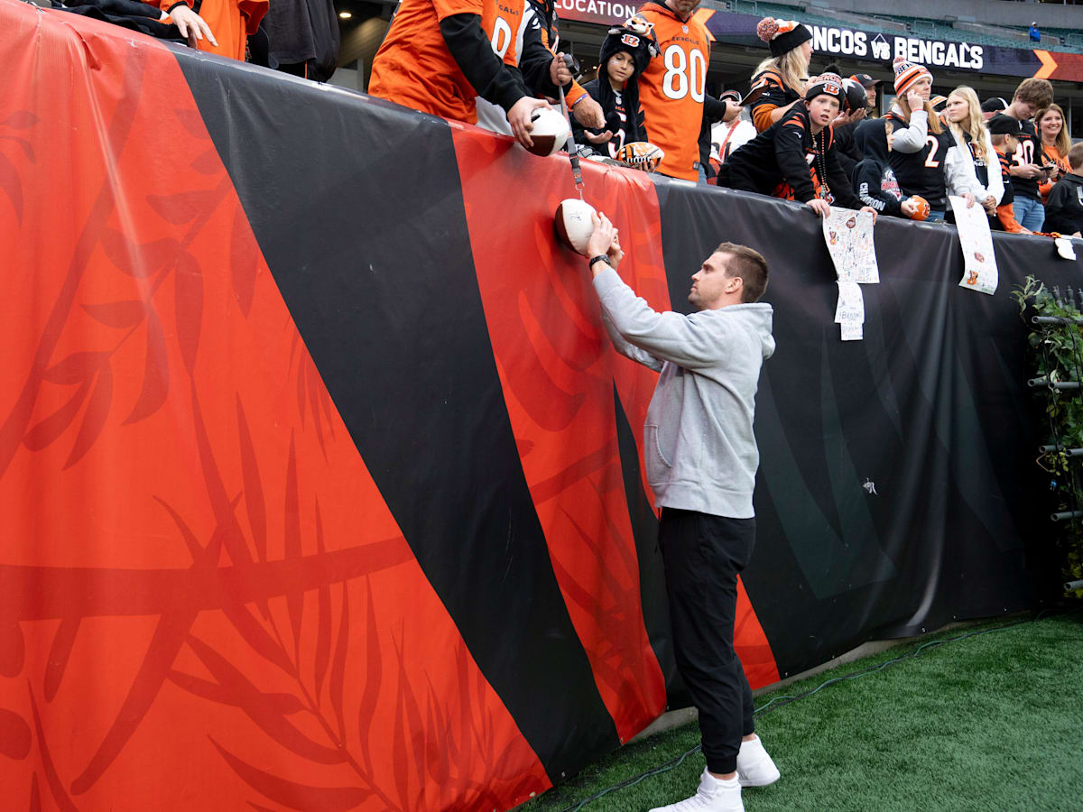 Had Some Opportunities to Play Elsewhere' - Sam Hubbard Comments on Bengals  Retireme