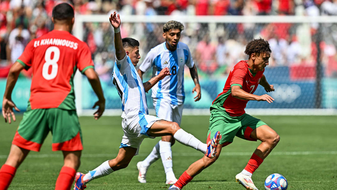 Marrocos abriu 2 a 0 e Almada foi titular, mas teve atuação discreta