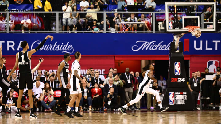 BASKET-NBA-SPURS-TRAILBLAZERS