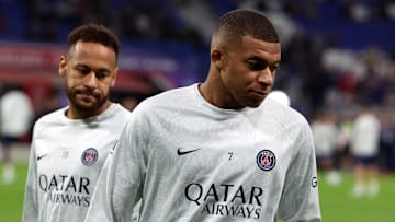 Olympique Lyonnais v Paris Saint-Germain - Ligue 1 Uber Eats Olympique Lyonnais v Paris Saint-Germain - Ligue 1 Uber Eats