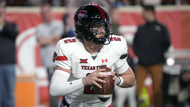Texas Tech Red Raiders quarterback Behren Morton (2) looks to throw a pass. Credit: Scott Wachter-USA TODAY Sports
