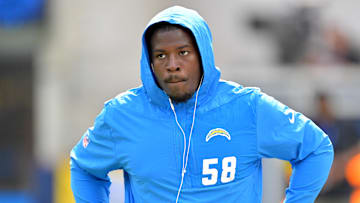 Chargers linebacker Marlowe Wax