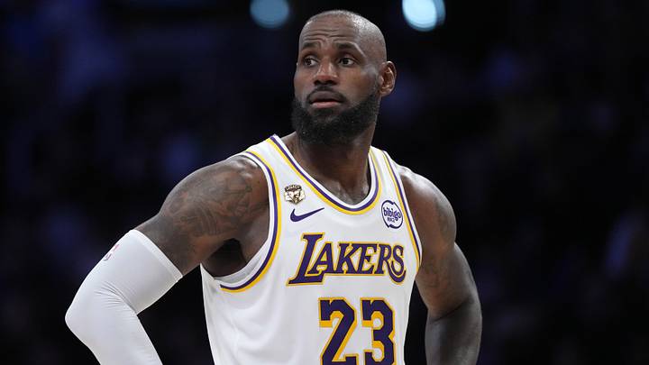 Los Angeles Lakers forward LeBron James 