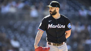 Dicen que los Yankees tocan la puerta de Miami por Tanner Scott 