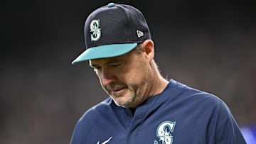Jun 28, 2025; Arlington, Texas, USA; Seattle Mariners manager Dan Wilson (6) during the game between the Texas Rangers and the Seattle Mariners at Globe Life Field. Mandatory Credit: Jerome Miron-Imagn Images