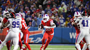 Buffalo Bills running back Latavius Murray (28) finds a huge hole at the line of scrimmage against the Giants.