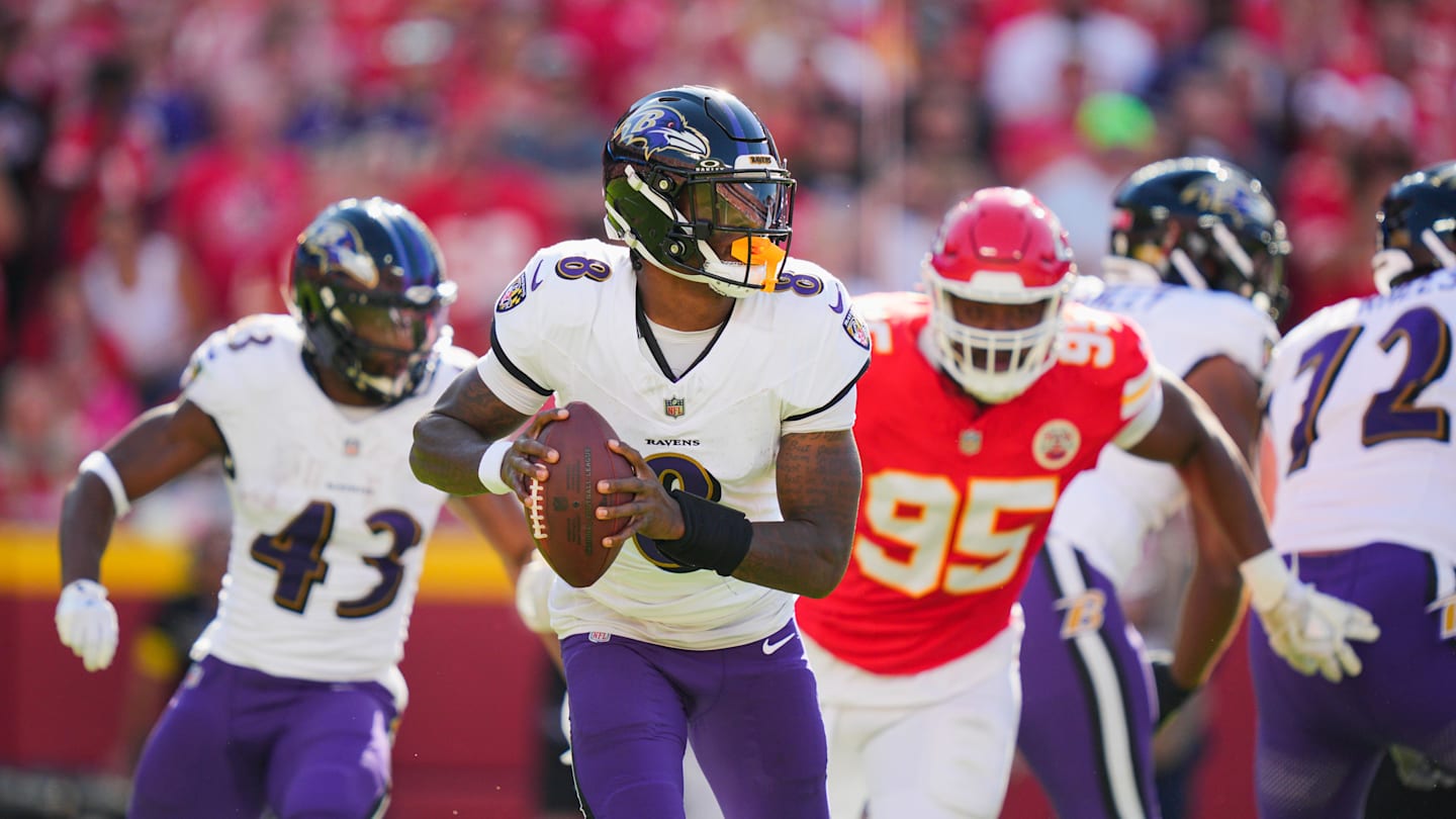 Ravens' Lamar Jackson Likely Misses Weeks Due Hamstring Injury