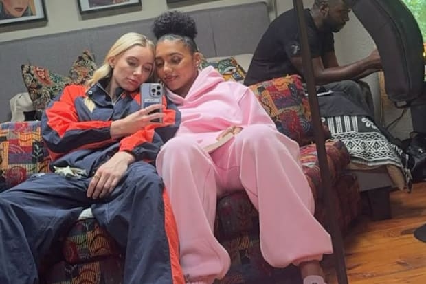 Paige Bueckers, Azzi Fudd