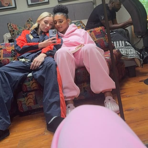 Paige Bueckers, Azzi Fudd