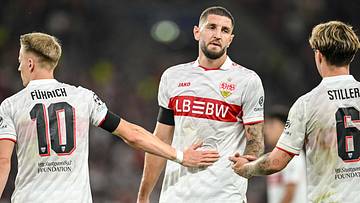 Könnten den VfB für Millionen verlassen müssen: Chris Führich (l.), Jeff Chabot (M.) und Angelo Stiller (r.)