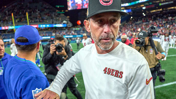 San Francisco 49ers head coach Kyle Shanahan (R) and Seattle Seahawks head coach Mike Macdonald (L)