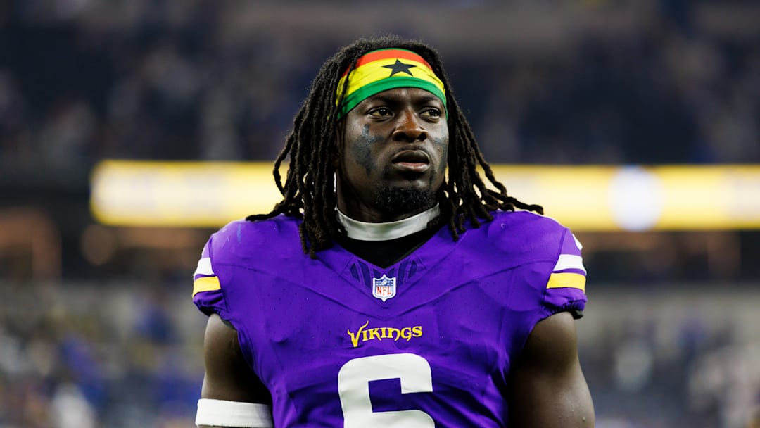 Brian Asamoah of the Minnesota Vikings