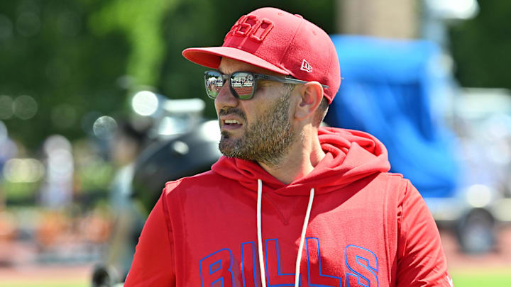 Jul 23, 2025; Rochester, NY, USA; Buffalo Bills defensive coordinator Bobby Babich on the field during training camp at St. John Fisher University Jul 23, 2025; Rochester, NY, USA; Buffalo Bills defensive coordinator Bobby Babich on the field during training camp at St. John Fisher University