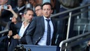 Pablo Longoria dans les tribunes face au PSG.