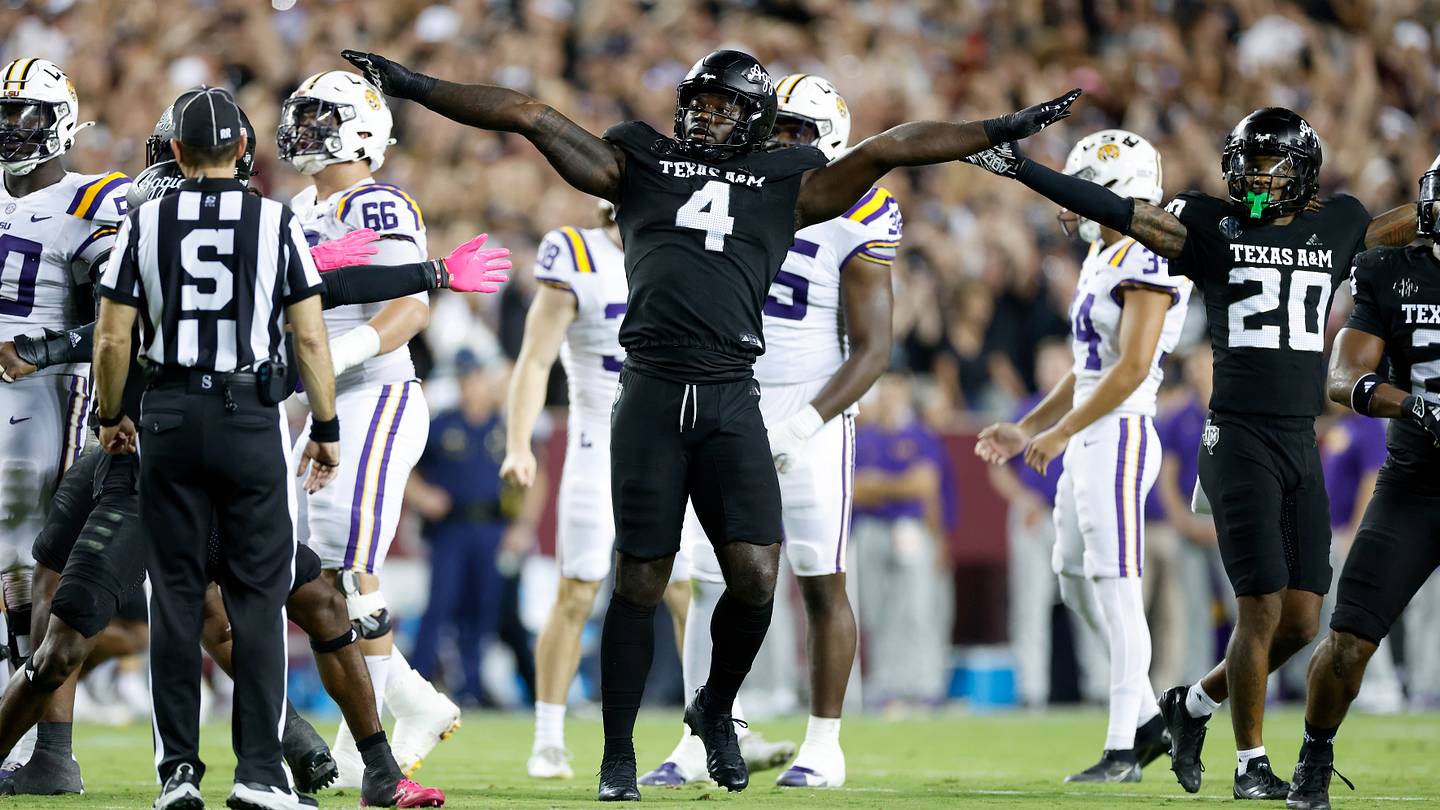 College football rankings: Projected AP Top 25 after Texas A&M blasts LSU, Ohio State and Texas survive in Week 9