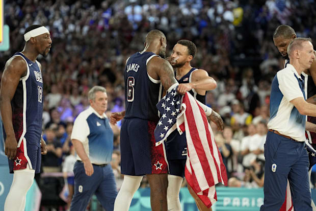 Stephen Curry and LeBron Jame
