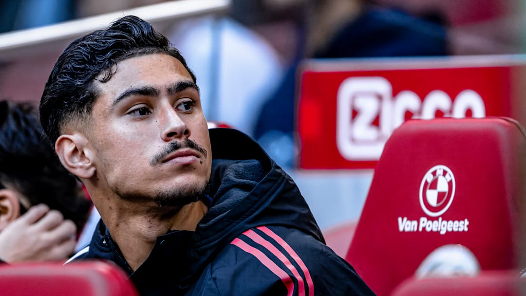 Ajax-Juwel Emre Ünüvar