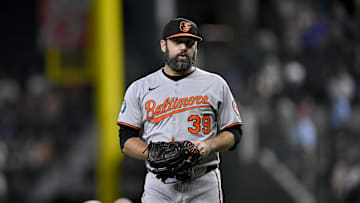 Jul 2, 2025; Arlington, Texas, USA; Baltimore Orioles relief pitcher Andrew Kittredge (39) pitches during the game between the Texas Rangers and the Baltimore Orioles at Globe Life Field. Mandatory Credit: Jerome Miron-Imagn Images