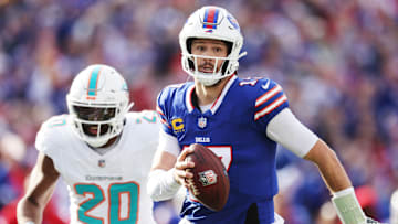 Miami Dolphins v Buffalo Bills