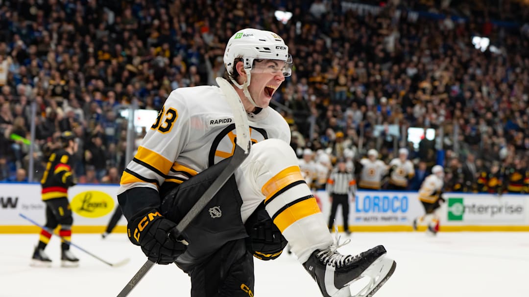  Fraser Minten | Boston Bruins vs Vancouver Canucks, NHL