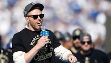 Young Blue Jays fans are not a fan of Freddie Freeman