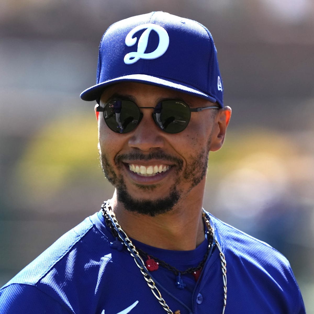 Mookie Betts has now lost close to 20 pounds due to an illness he contracted before the Dodgers left for their Tokyo Series ..ANHTRUC.