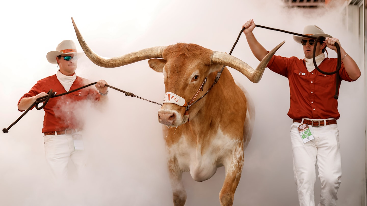 Who are the announcers for Texas vs. Mississippi State BVM Sports