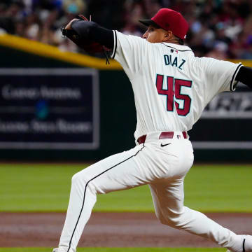 Diamondbacks pitcher Yilber Diaz (45) pitches in the fourth inning during a game against the Blue Jays at Chase Field in Phoenix on Saturday, July 13, 2024.