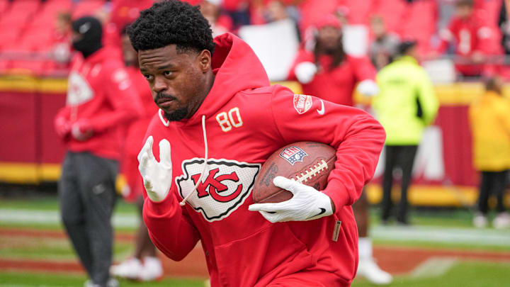 Nov 23, 2025; Kansas City, Missouri, USA; Kansas City Chiefs wide receiver Tyquan Thornton (80) warms up against the Indianapolis Colts prior to a game at GEHA Field at Arrowhead Stadium.