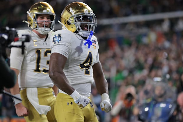 Notre Dame Fighting Irish RB Jeremiyah Love celebrates a touchdown in the second half against the Penn State Nittany Lions