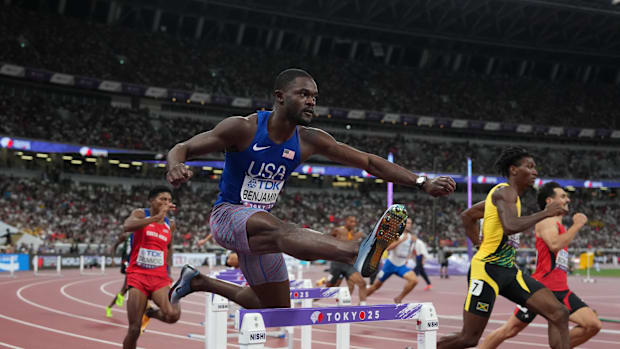  Rai Benjamin. 400 meter hurdles. World Athletics Championships. Karsten Warholm. Alison Dos Santos. Gold Medal. USC Trojans.