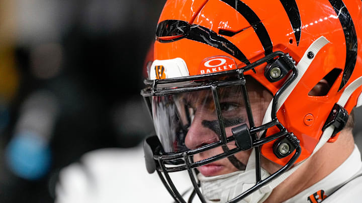 Cincinnati Bengals defensive end Trey Hendrickson (91) takes the field for the first quarter of the NFL Week 18 game between the Pittsburgh Steelers and the Cincinnati Bengals at Acrisure Stadium in Pittsburgh on Saturday, Jan. 4, 2025.