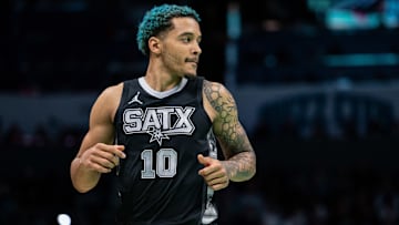San Antonio Spurs v Charlotte Hornets