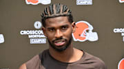 Shedeur Sanders hosted a fundraiser for victims of the Rainbow Terrace Apartments fire. 