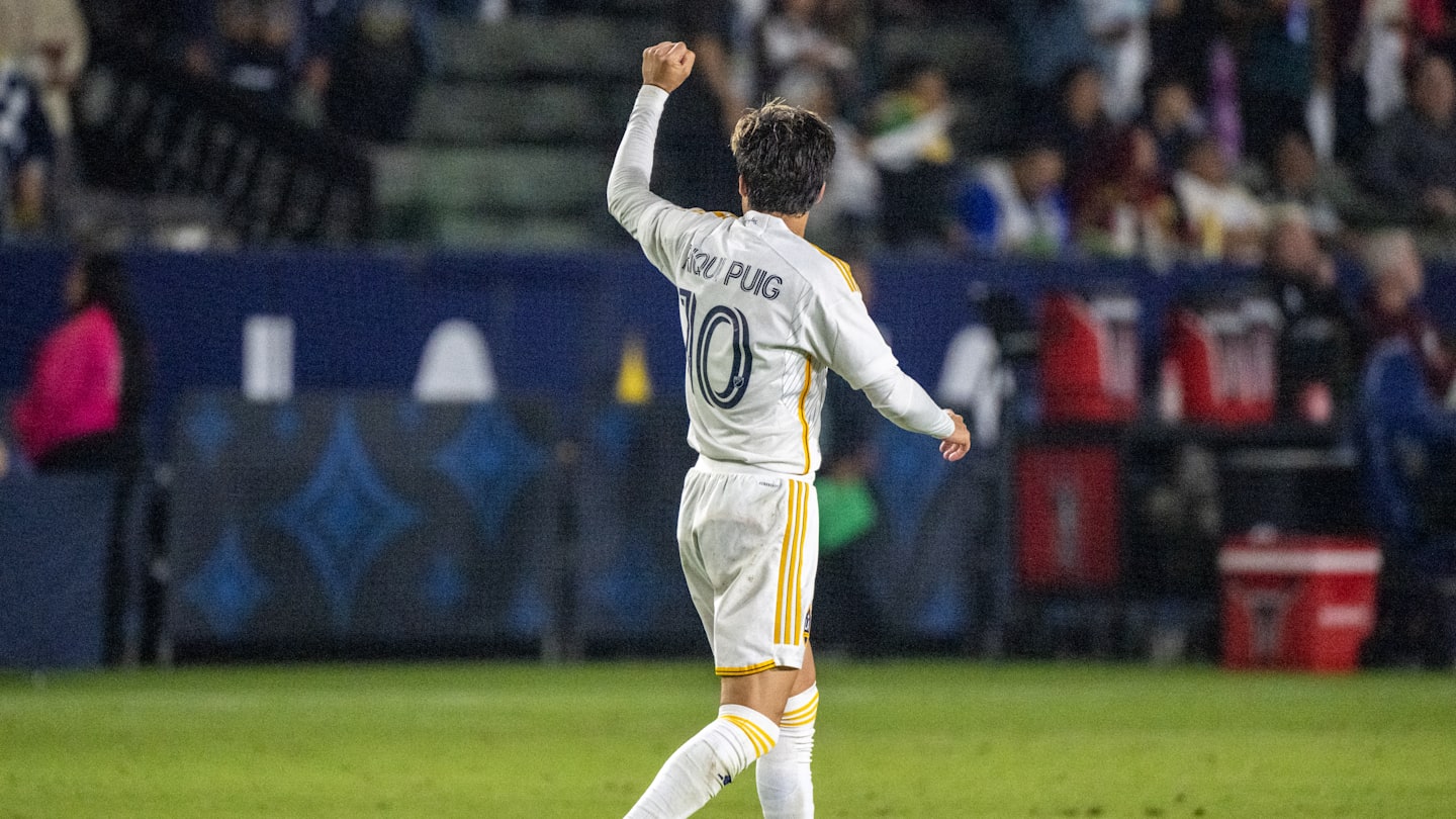 里基·普伊格 (Riqui Puig) 幫助洛杉磯銀河隊在季後賽中取得勝利並創下新紀錄
