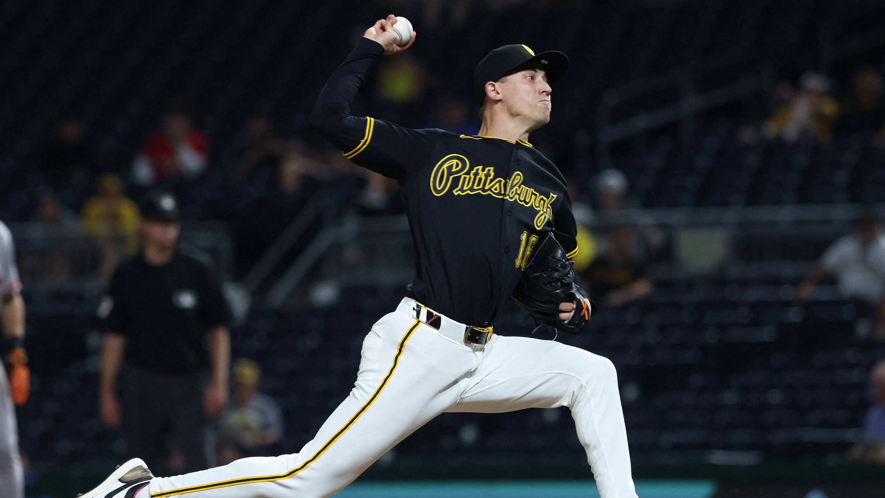 Royals Could Reunite With Luke Weaver in Bullpen Trade This Offseason