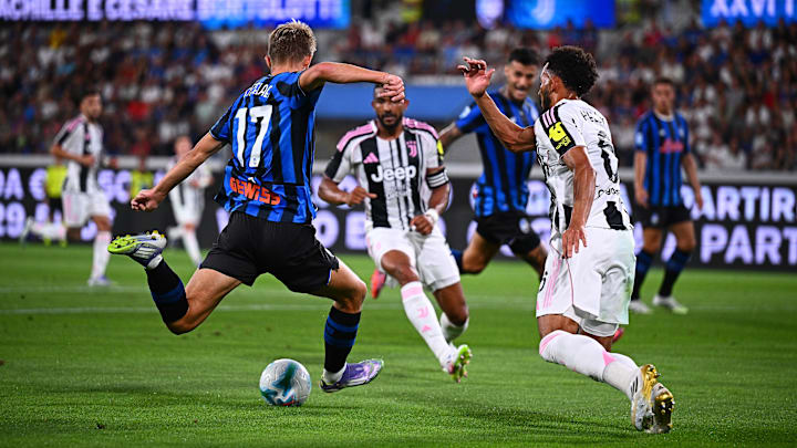 O belga Charles De Ketelaere é uma das esperanças da Atalanta no setor ofensivo O belga Charles De Ketelaere é uma das esperanças da Atalanta no setor ofensivo