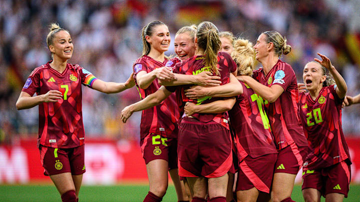 Schaffen die DFB-Frauen den Schritt ins Viertelfinale? Schaffen die DFB-Frauen den Schritt ins Viertelfinale?