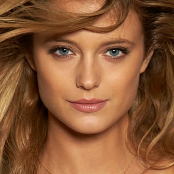 Kate Love was photographed by Ben Watts in Tennessee.