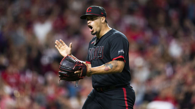 Cincinnati Reds pitcher Fernando Cruz