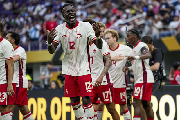 ทานี โอลูวาเซยี