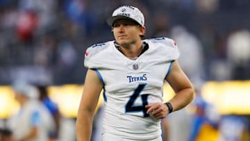 Tennessee Titans v Los Angeles Chargers