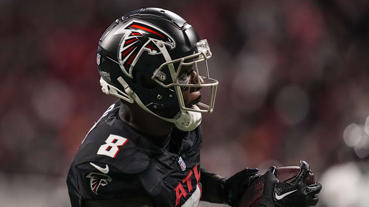 Atlanta Falcons tight end Kyle Pitts drew praise from quarterback Kirk Cousins and offensive coordinator Zac Robinson.